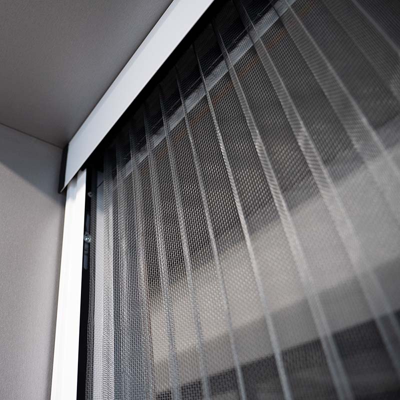 moustiquaire plissée sur mesure pour baie vitrée et porte